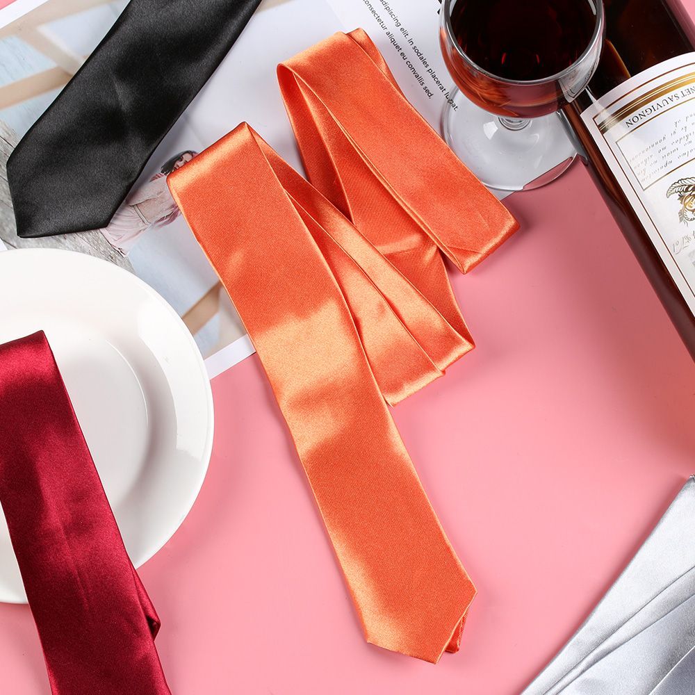 Smalle, effen zijden das voor  - Skinny Tie Men recensie en prijs