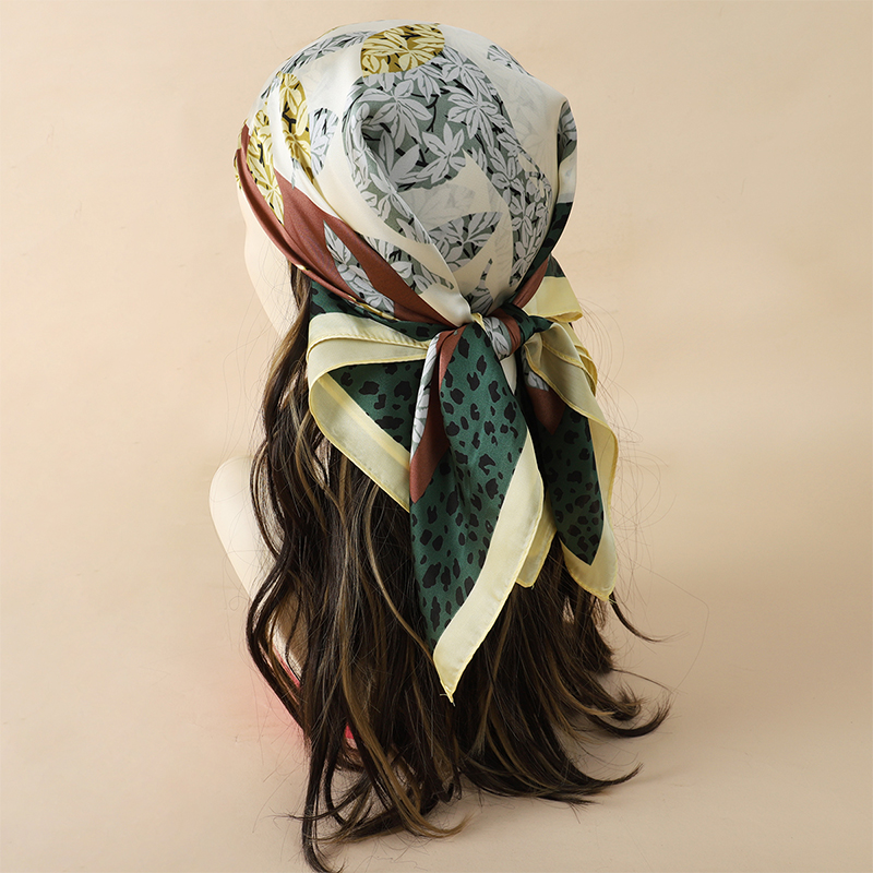 70x70 cm Vrouwen Sjaal Zijde G - Scarf Silk Square recensie en prijs